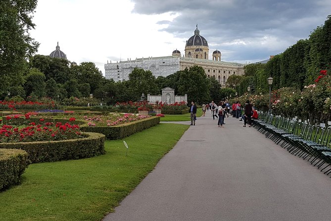 Scenic Private Transfer from Prague to Vienna or Vienna to Prague - Why private transport can be worth the higher price