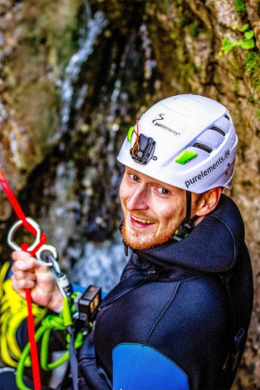 Schwarzwasserbach: Canyoning in Austria's Kleiwalsertal - A five-hour outing from uphill approach to canyon descent