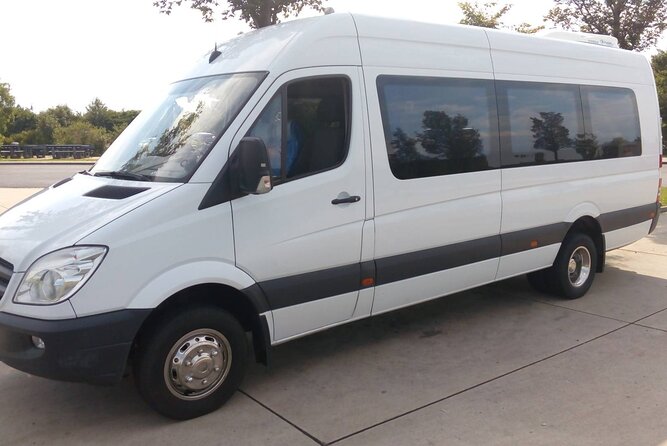 Shared Shuttle Service from Vienna to Cesky Krumlov - Choosing the right departure from Vienna