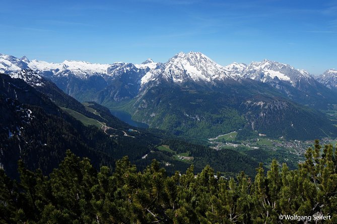 Skip-the-Line: Eagle's Nest in Berchtesgaden Tour from Salzburg - The Königsee Valley and the mountain road