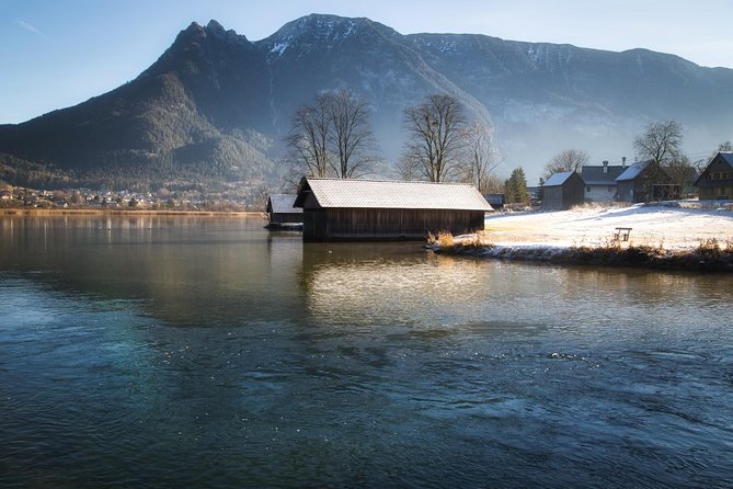 Small-Group Christmas Day Trip to Hallstatt from Vienna - Three hours in Hallstatt, with a guide first