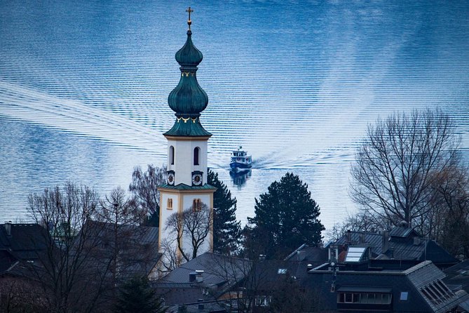 Small-Group Christmas Day Trip to Hallstatt from Vienna - Mondsee Basilica and the Sound of Music connection