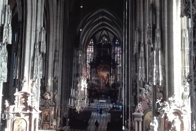 St. Stephen's cathedral - old symbol newly discovered - What the 90-minute format does well