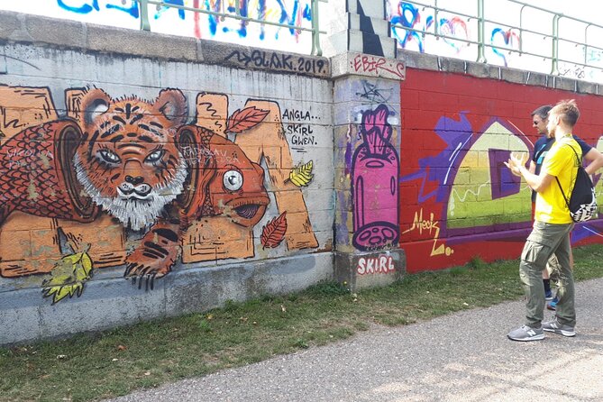 Street Art Tour in Vienna - The guide can make or break the experience