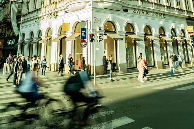 Take Fabulous Photos of Yourself in Vienna - What the one-hour route can feel like