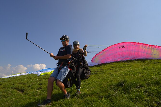 Tandem Paragliding St. Gilgen - Wolfgangsee - Riding the cable car to 1,522 meters