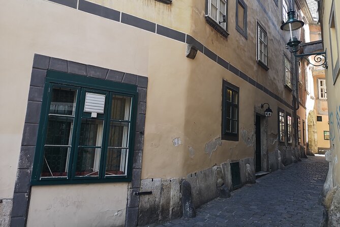 The devilish Vienna - Michaelerplatz and the mystery of the mummies