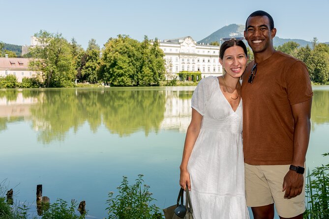 The Original Sound of Music Tour in Salzburg - Lake Leopoldskron and the famous boating view