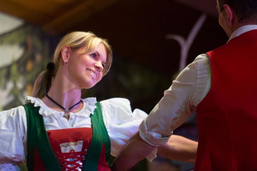 Tyrolean Evenings Family Gundolf in Innsbruck - What the Gundolf Family show is really like