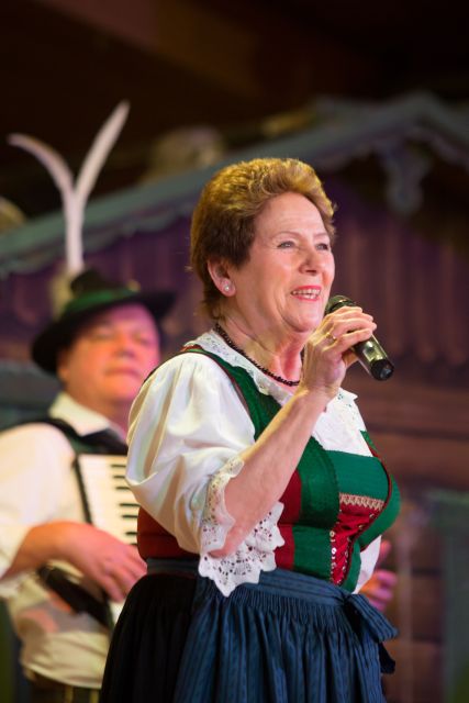 Tyrolean Evenings Family Gundolf in Innsbruck - Who should book this evening?