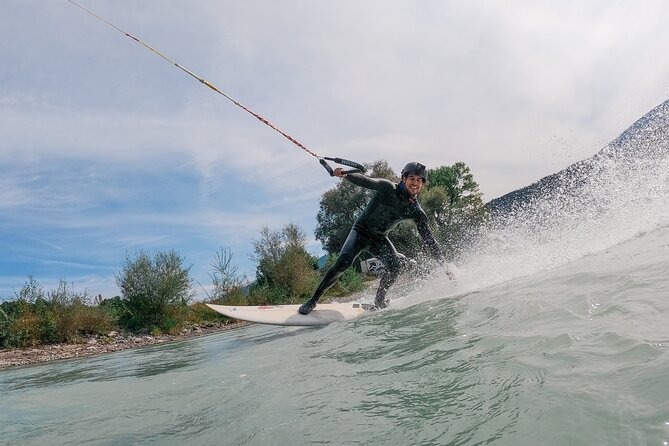 UP STREAM SURFING - The new way of surfing a river - Moving into the adjustable UP STREAM system