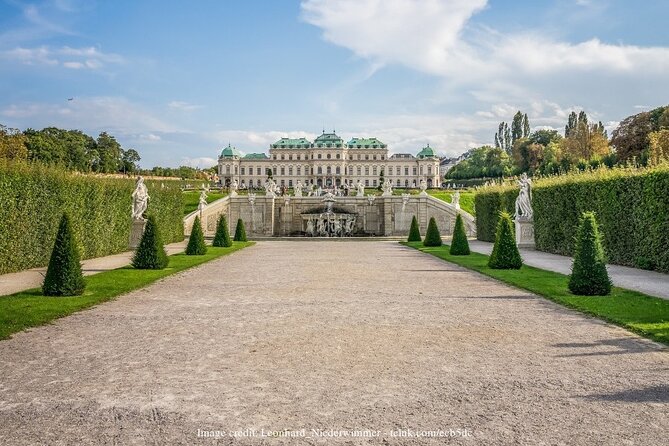 Vienna 2.5-hour Tour with Belvedere Palace & Gardens - Starting at Lower Belvedere and walking through the gardens