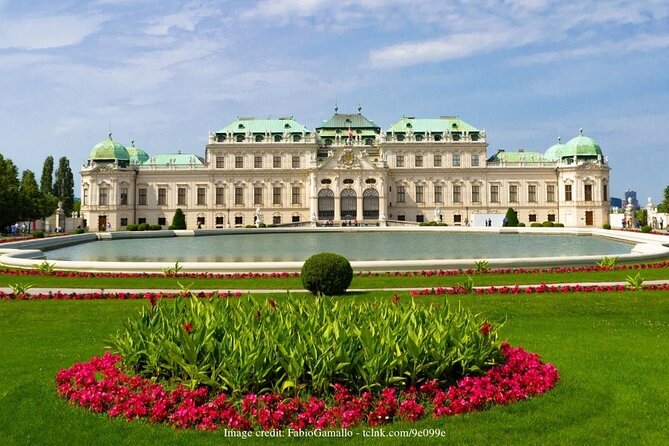 Vienna 2.5-hour Tour with Belvedere Palace & Gardens - What a private guide adds
