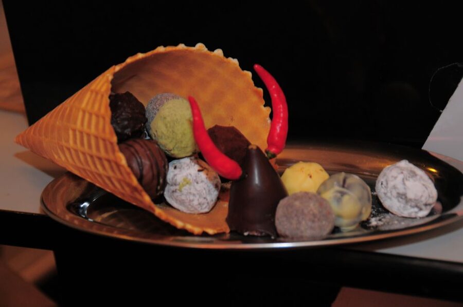 Vienna: 2.5-Hour Viennese Coffee, Cake, and Chocolate Tour - Why Vienna’s coffee culture deserves two and a half hours