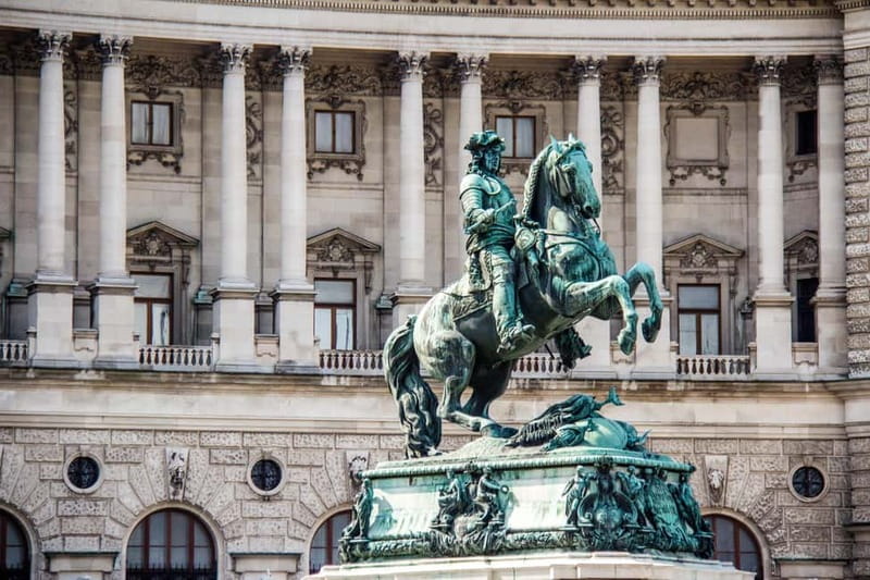 Vienna: 2 Hours Sightseeing Walking Tour - Michaelerplatz and the Hofburg: Vienna’s seat of power