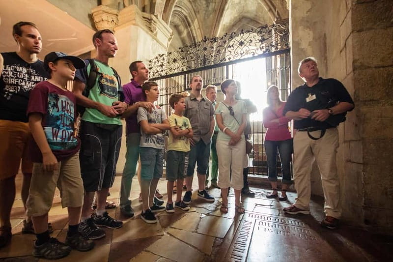 Vienna: 2 Hours Sightseeing Walking Tour - The guides make or break this experience
