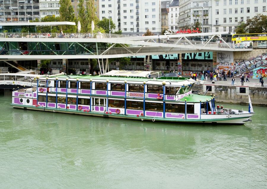 Vienna: 3.5-Hour Grand Danube River Cruise - What this Vienna Danube cruise actually offers