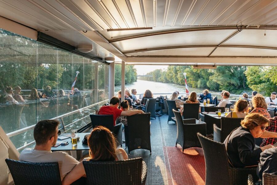 Vienna: 3-Course Evening Dinner Cruise - Choosing your main course