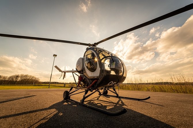 Vienna 40 Minutes Helicopter Tour for 2 - Starting at Senningerstraße 59 in Stockerau
