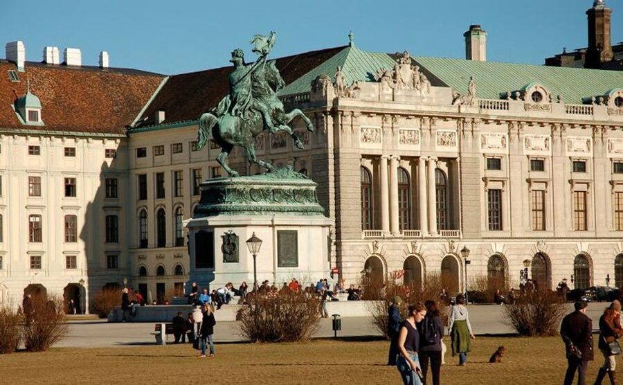 Vienna and Skip-the-Line Schönbrunn Palace Private Tour - The Ringstraße: Vienna’s imperial introduction
