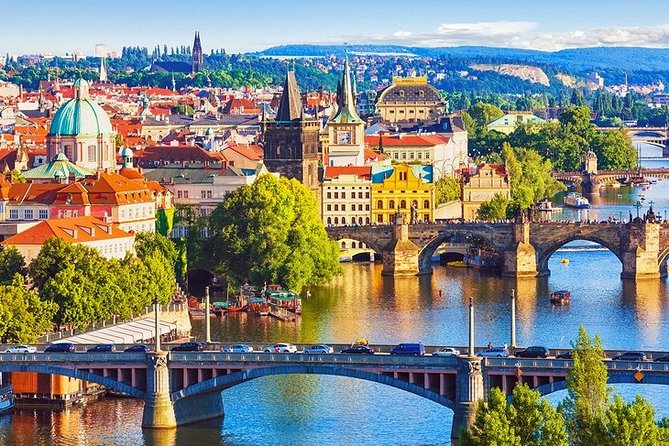 Vienna Arrival Private Transfers from Vienna Airport VIE to Vienna City - From Vienna Airport arrivals to your hotel