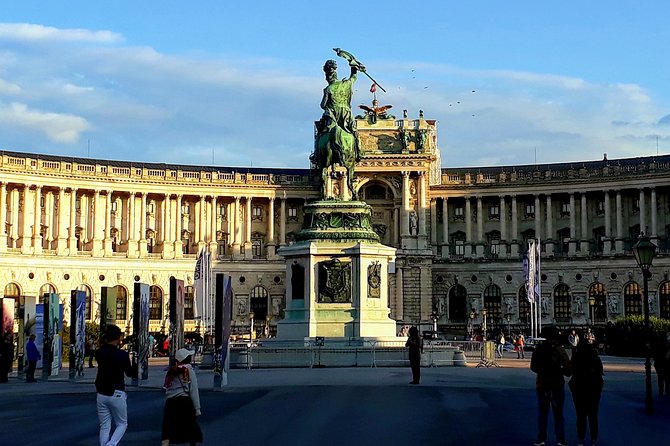 Vienna at First Glance a Private Walking Tour for First Timers - Goldenes Quartier, the Graben, and Kohlmarkt