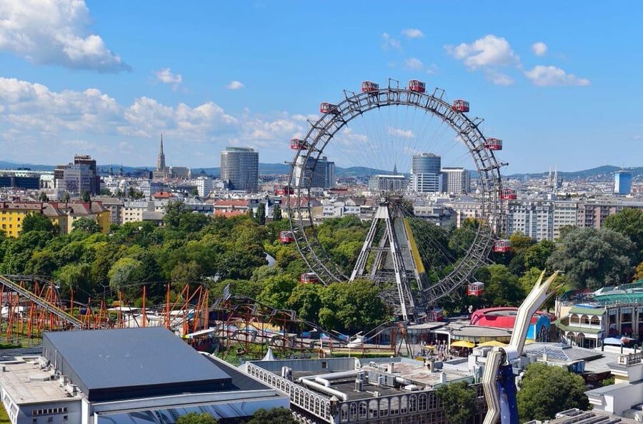 Vienna Audioguide - TravelMate app for your smartphone - Belvedere, opera, and Schönbrunn