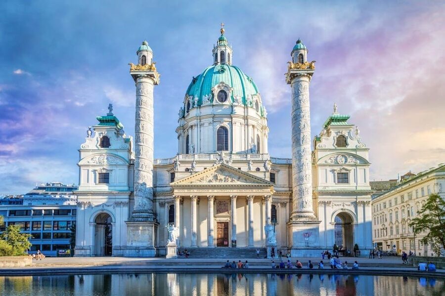Vienna Audioguide - TravelMate app for your smartphone - Museums, churches, and modern Vienna