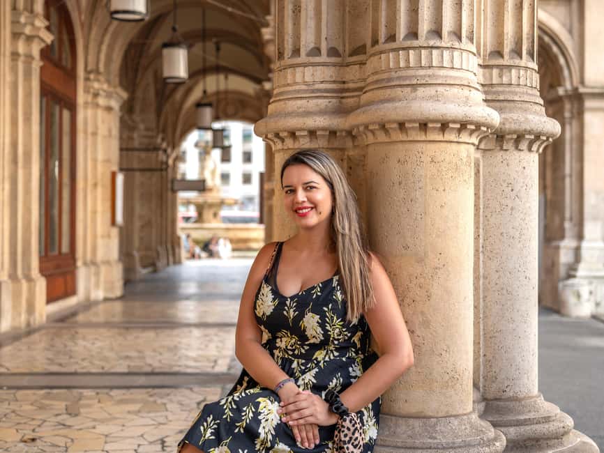 Vienna: Authentic Professional Photography Tour - Why a private photo session works well in Vienna