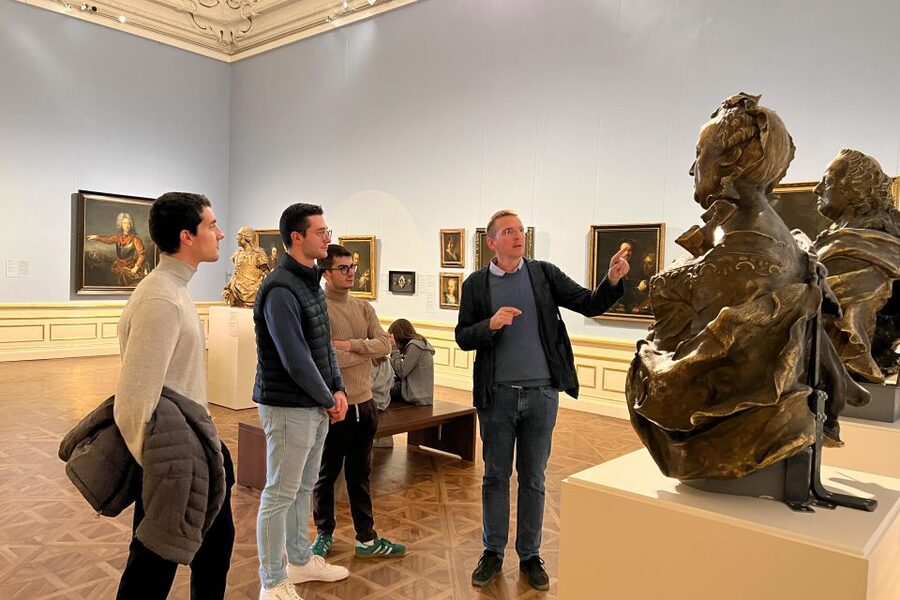 Vienna: Belvedere & The Best of Gustav Klimt Private Tour - Small practical details that improve the visit