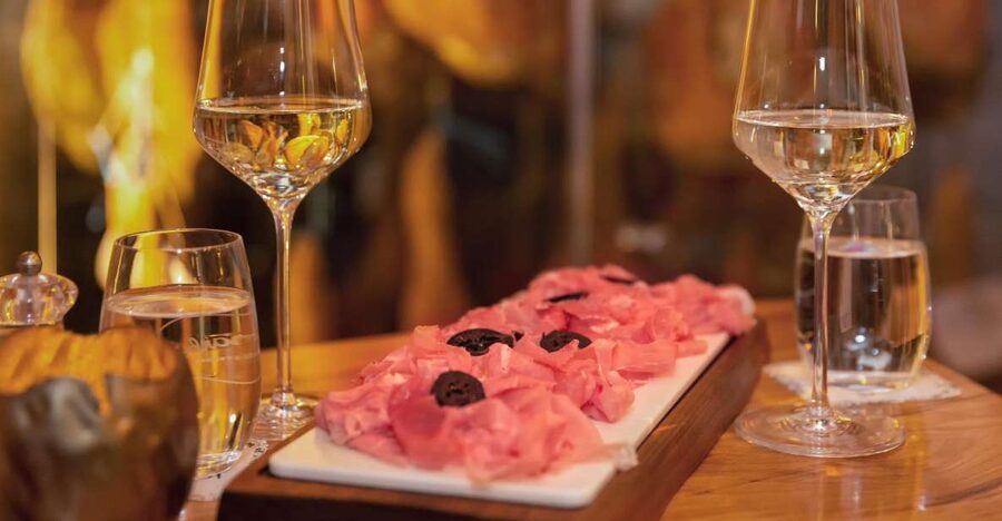 Vienna: Best of Vienna Food Tour - Chocolate inside a glamorous palais