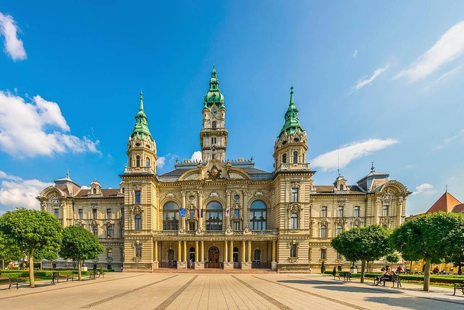 Vienna-Budapest One-Way Sightseeing Transfer - Group Size, Comfort, and the Private Tour Question