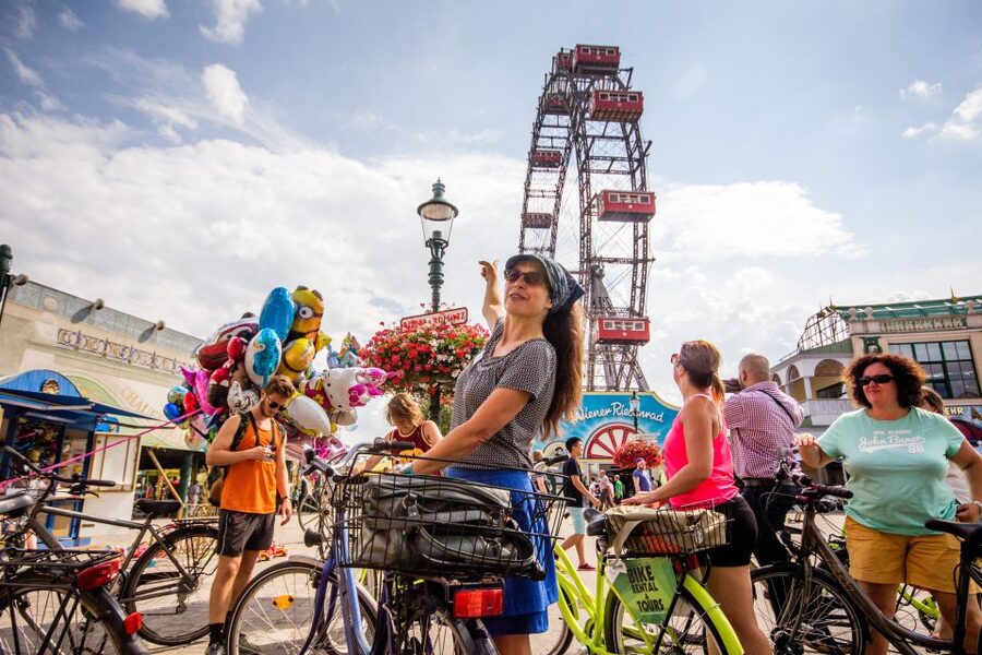 Vienna by Bike 3-Hour All-In-One City Bike Tour in English - The guide is the heart of the experience