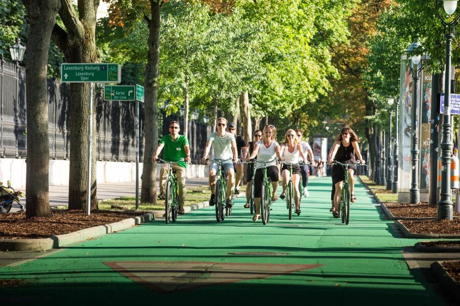 Vienna by Bike 3-Hour All-In-One City Bike Tour in English - Ringstrasse: Vienna’s imperial showpiece