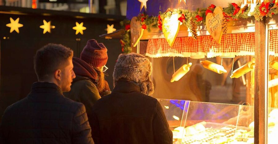 Vienna: Christmas Markets Tour - Hot punch, rum, cookies, and seasonal food