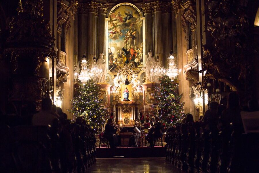 Vienna: Christmas & New Year's Concert in St. Peter's Church - Getting there and planning the rest of your evening