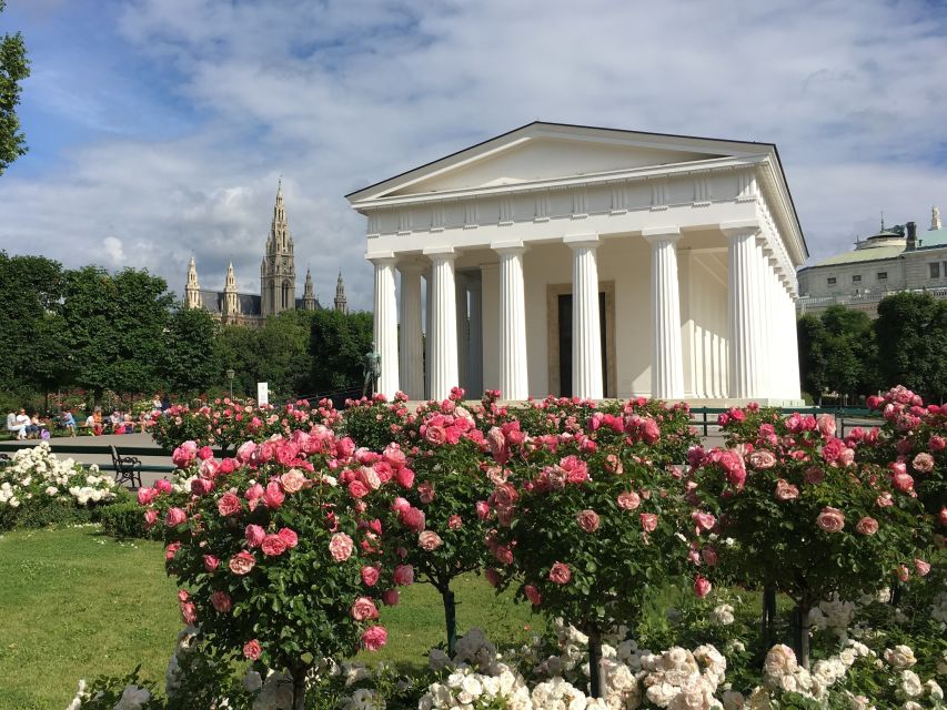 Vienna: City Center Guided Walking Tour - The Spanish Riding School and Lipizzaner horses