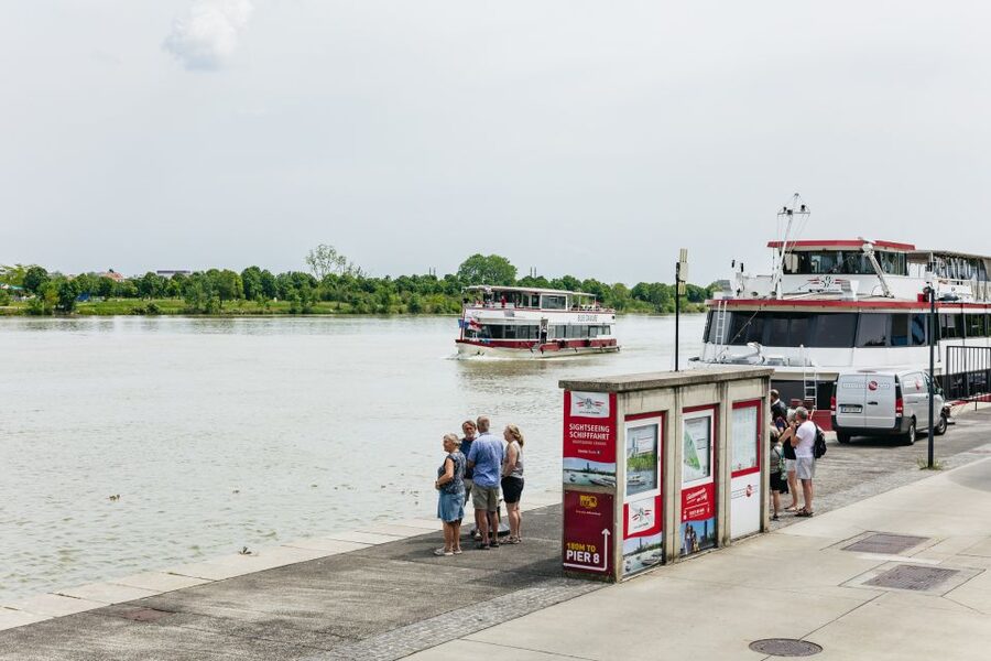 Vienna: City Cruise with Optional Lunch - Practical timing and comfort tips