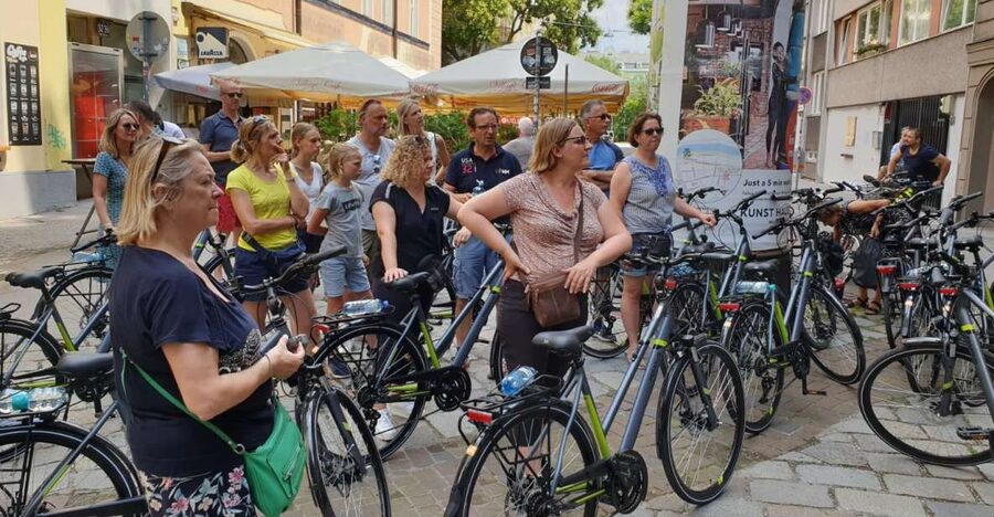 Vienna: City Highlights Guided Bike Tour - Why a bicycle works so well in central Vienna
