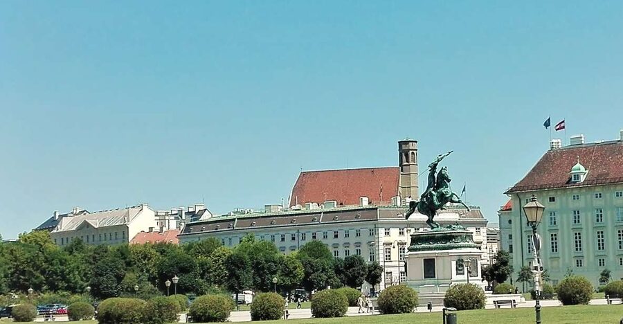 Vienna: City Highlights Guided Walking Tour & Old Town - Medieval lanes and Vienna’s Jewish quarter