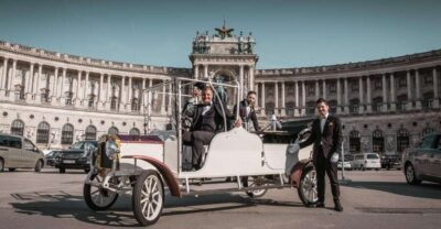 City Sightseeing Tour in an Electro Vintage Car