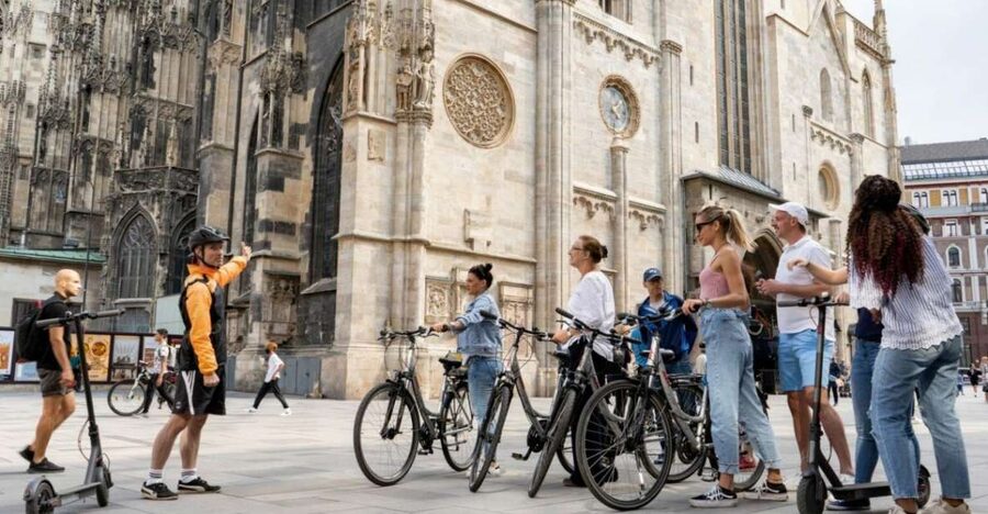 Vienna: Customizable Private Bike Tour - Choosing an architecture-focused route