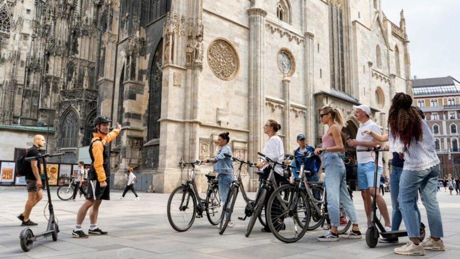 Vienna: Customizable Private Bike Tour - What three hours can realistically deliver