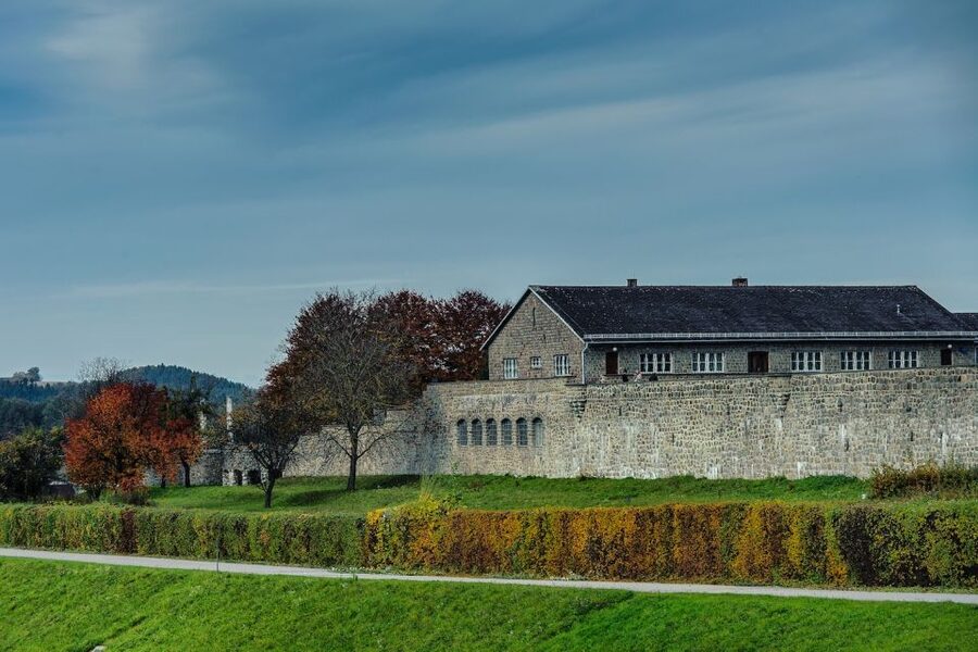 Vienna: Day Trip to Mauthausen Concentration Camp Memorial - Lunch is practical, but not a highlight