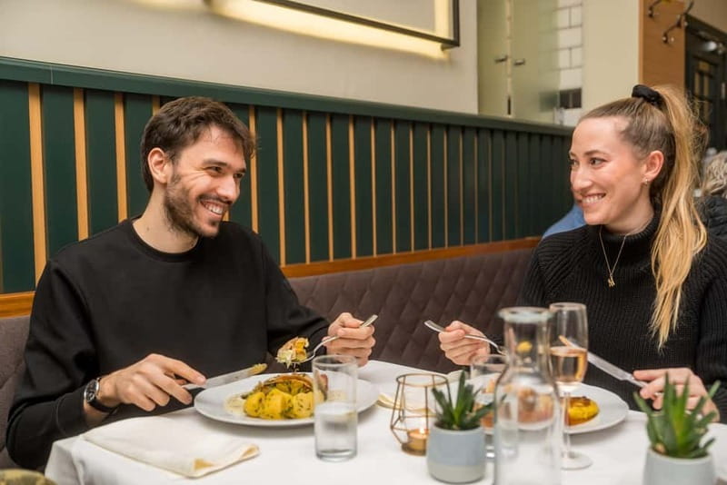 Vienna: Dinner & Concert at Schönbrunn Palace - Dinner near the palace at 6:30 PM