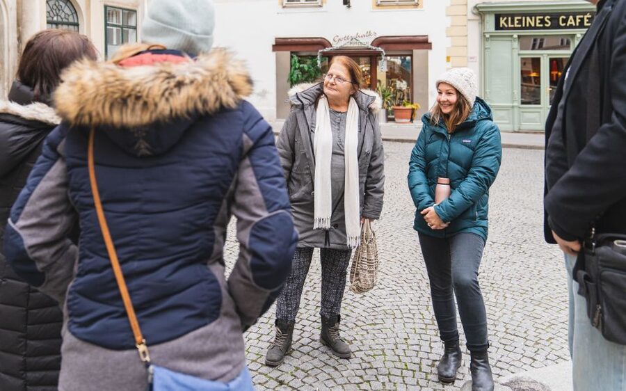 Vienna: Educational Walk Exploring Homelessness - Respectful questions make the walk better