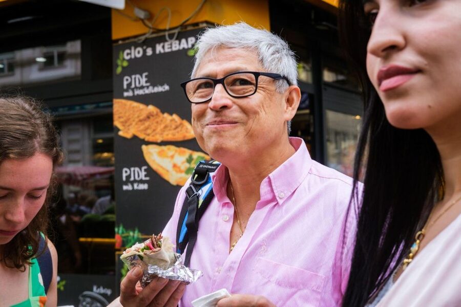 Vienna Food Tour: Hidden Gems & Authentic Flavors - Street Food With Goulash, Pork Roast, or a Vegetarian Choice