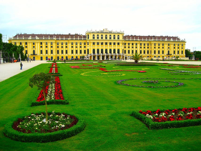 Vienna Full Day Tour from Prague - Seeing the Danube and Vienna’s Ringstrasse