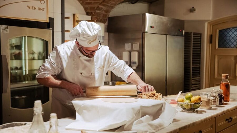 Vienna: Gerstner KuK Hofzuckerbäcker Baking Show & Tasting - The art of stretching Viennese strudel dough