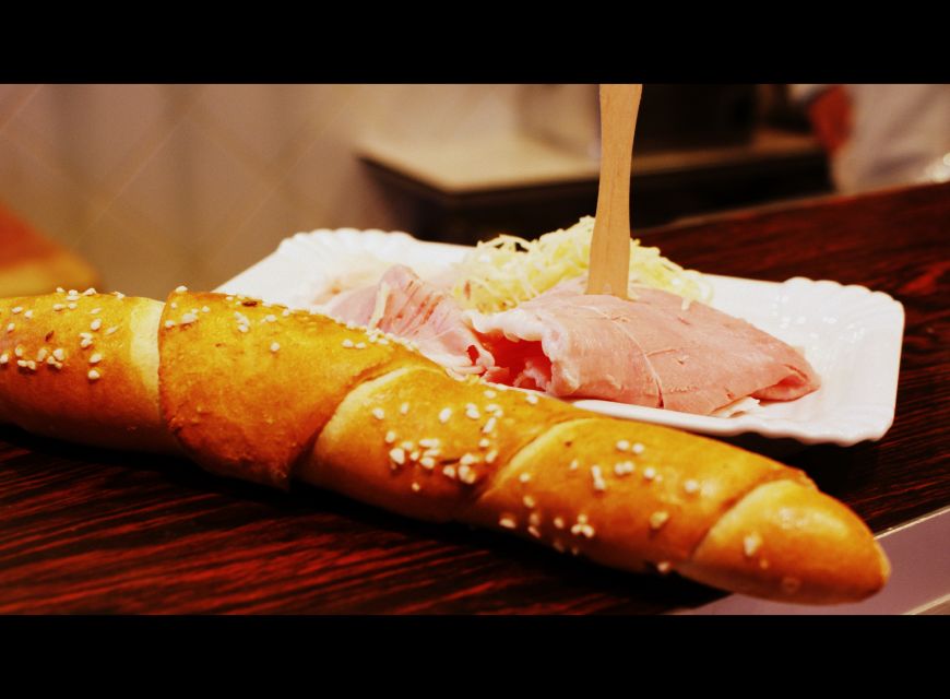 Vienna: Guided Brunch Tour - Bone-in ham at the city-center butcher